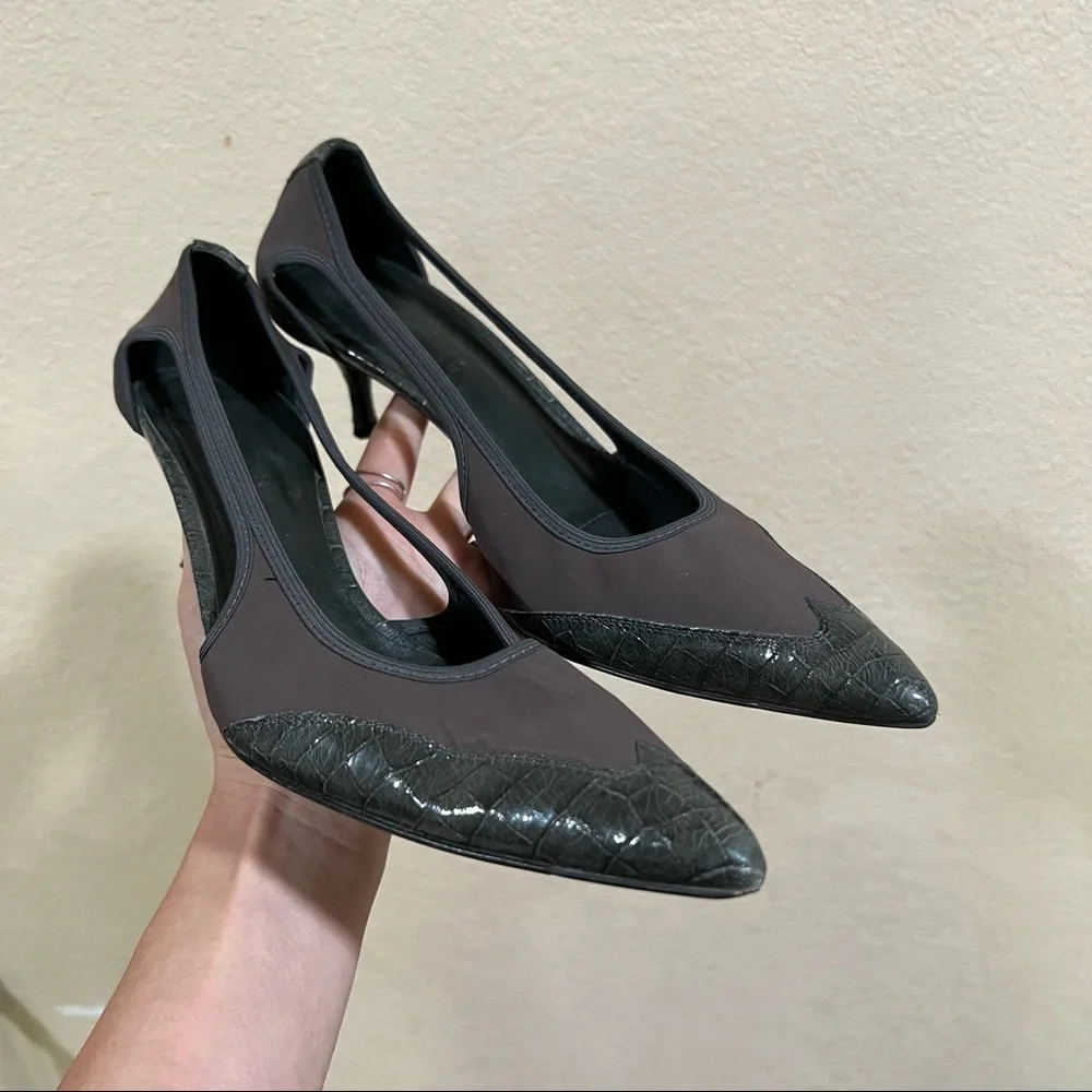 Donald J. Pliner Couture Edone gray leather cutout pointed heels